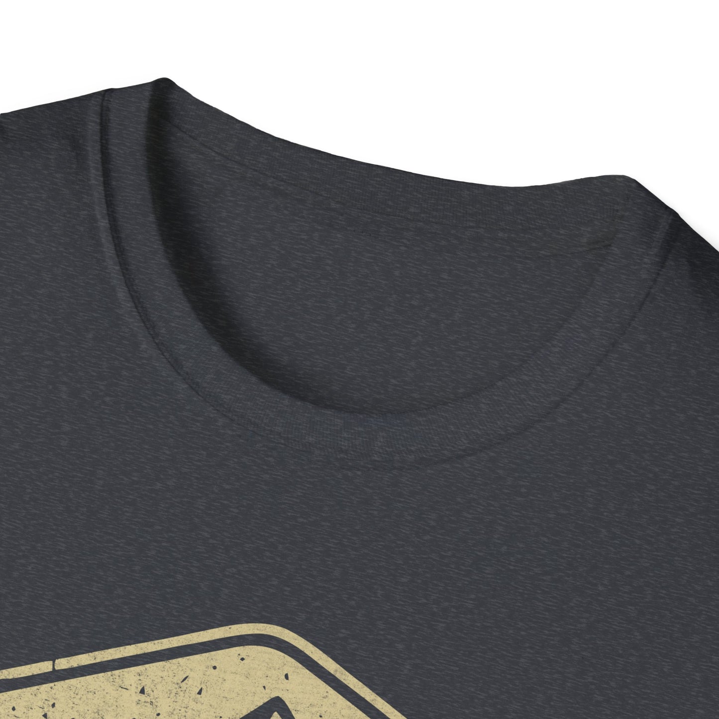 Adeventure Awaits outdoor V5 T-Shirt