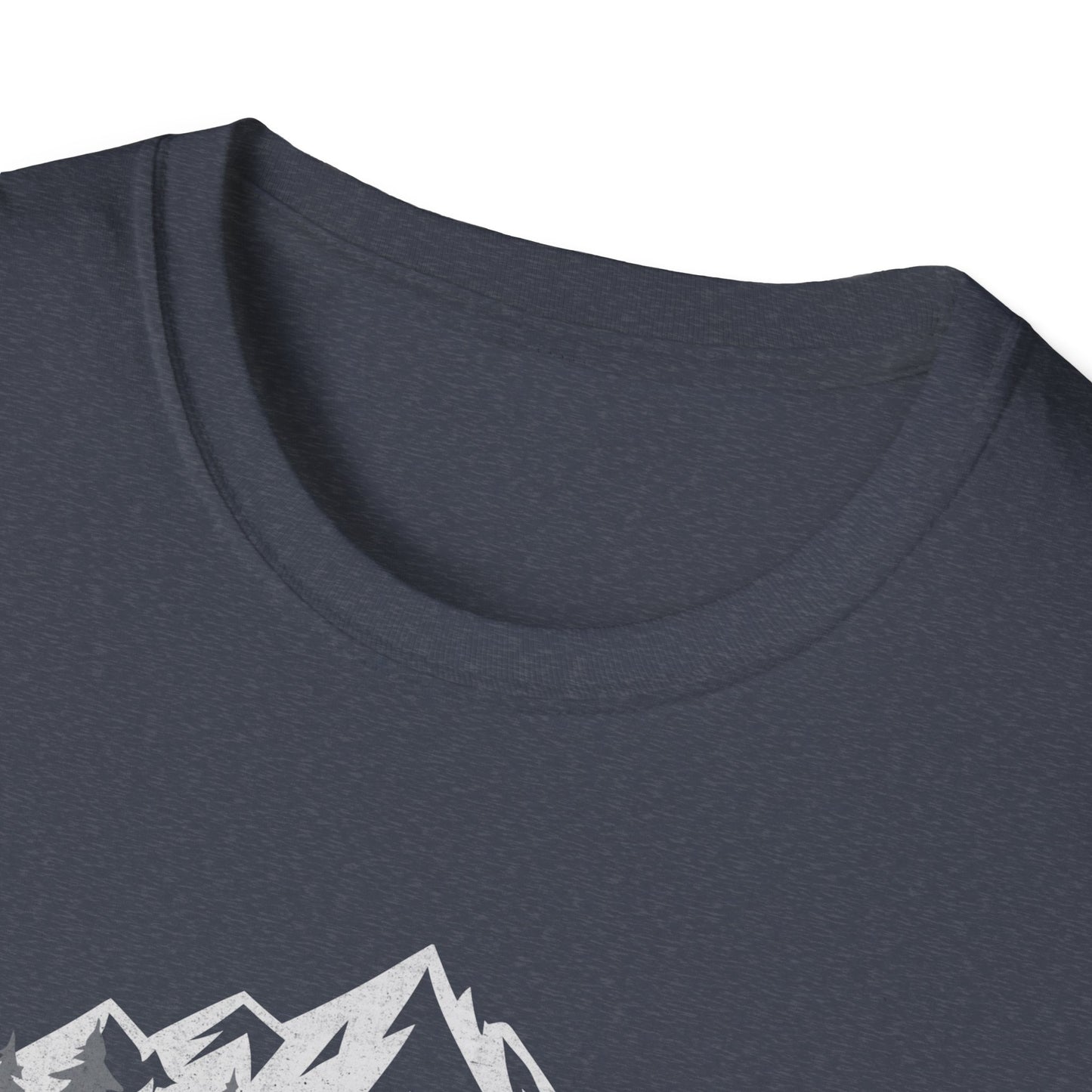Mountains Art For outdoors hikers and nature lovers V2 T-Shirt