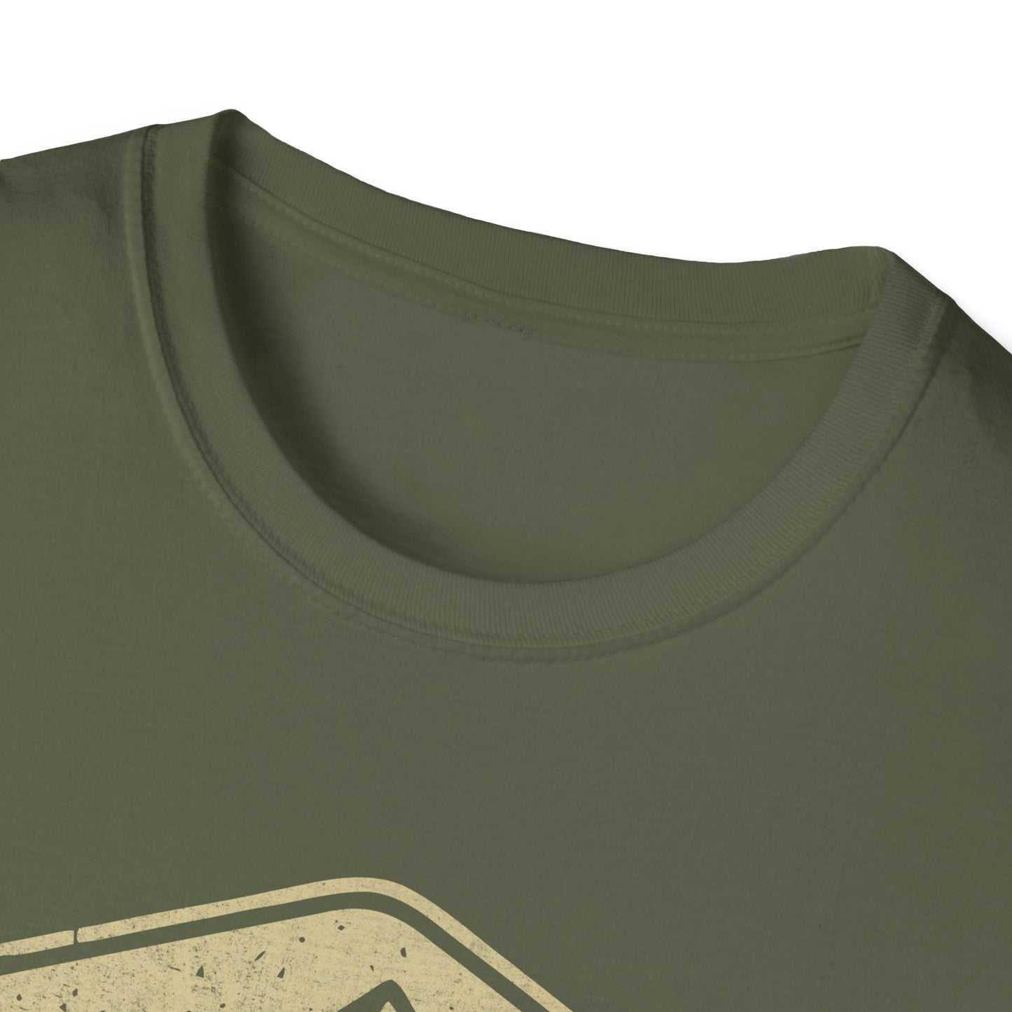 Adeventure Awaits outdoor V5 T-Shirt