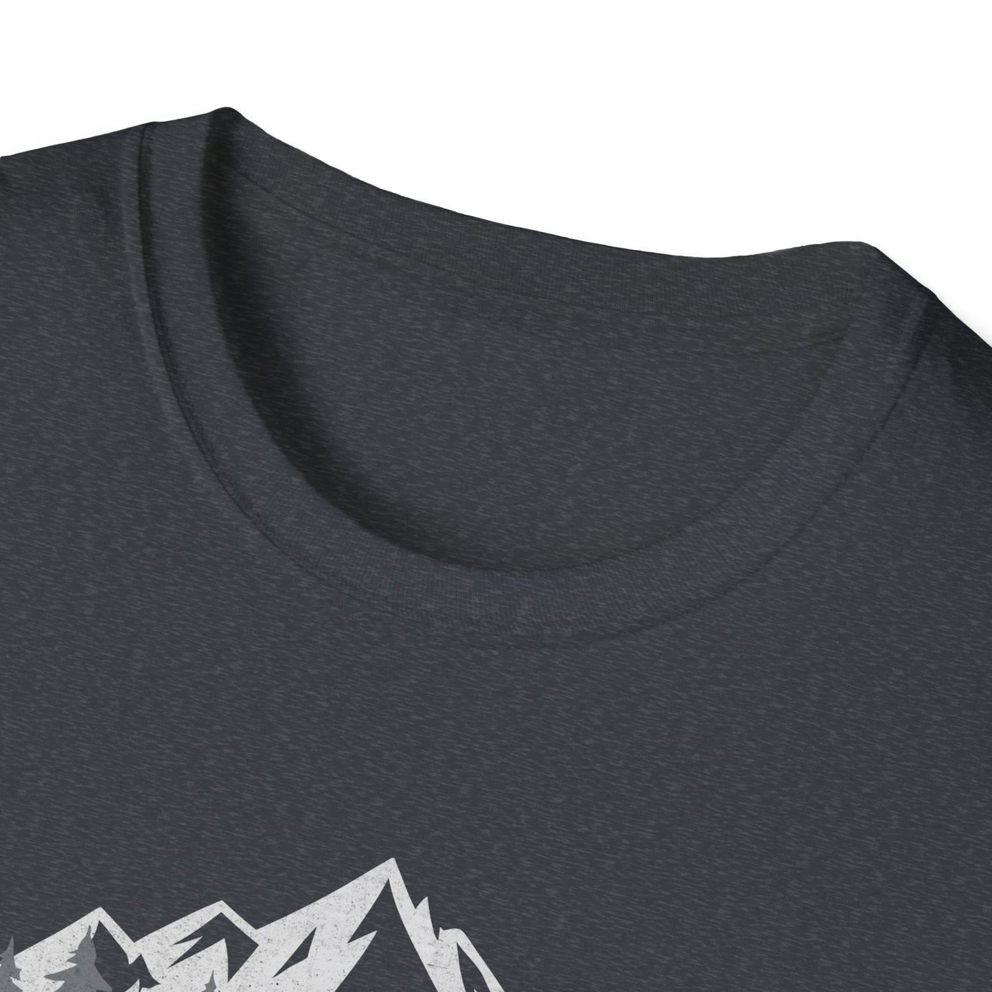 Mountains Art For outdoors hikers and nature lovers V2 T-Shirt