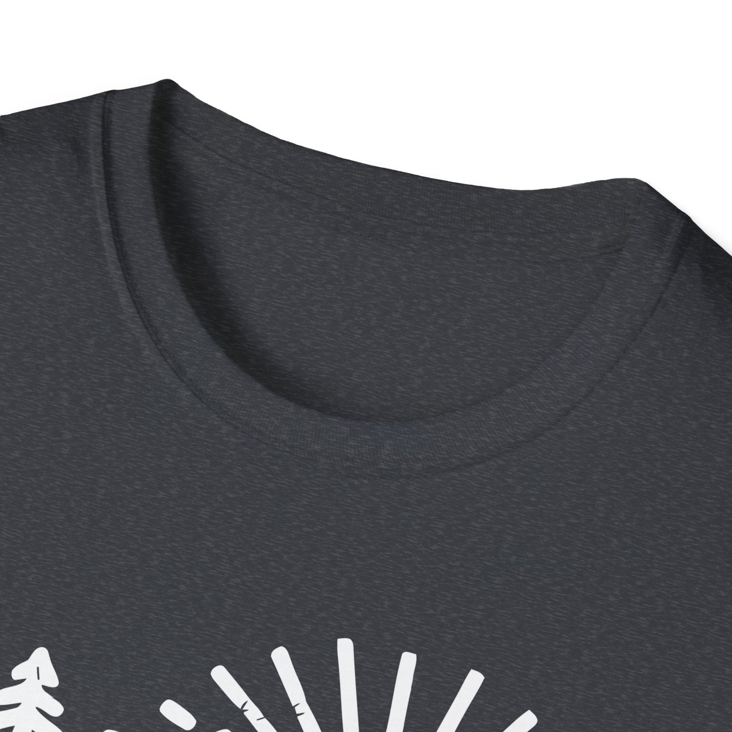 Adeventure Awaits outdoor V2 T-Shirt