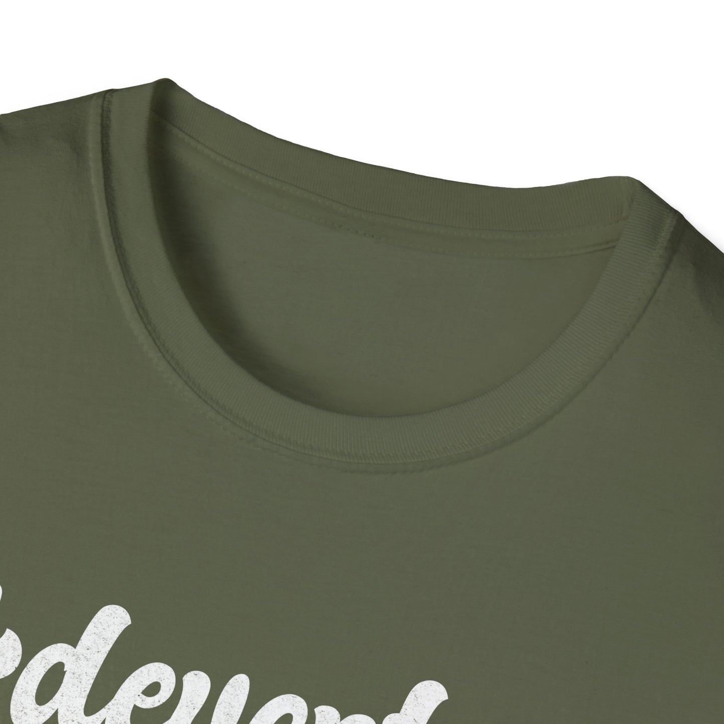 Adeventure Awaits outdoor V4 T-Shirt