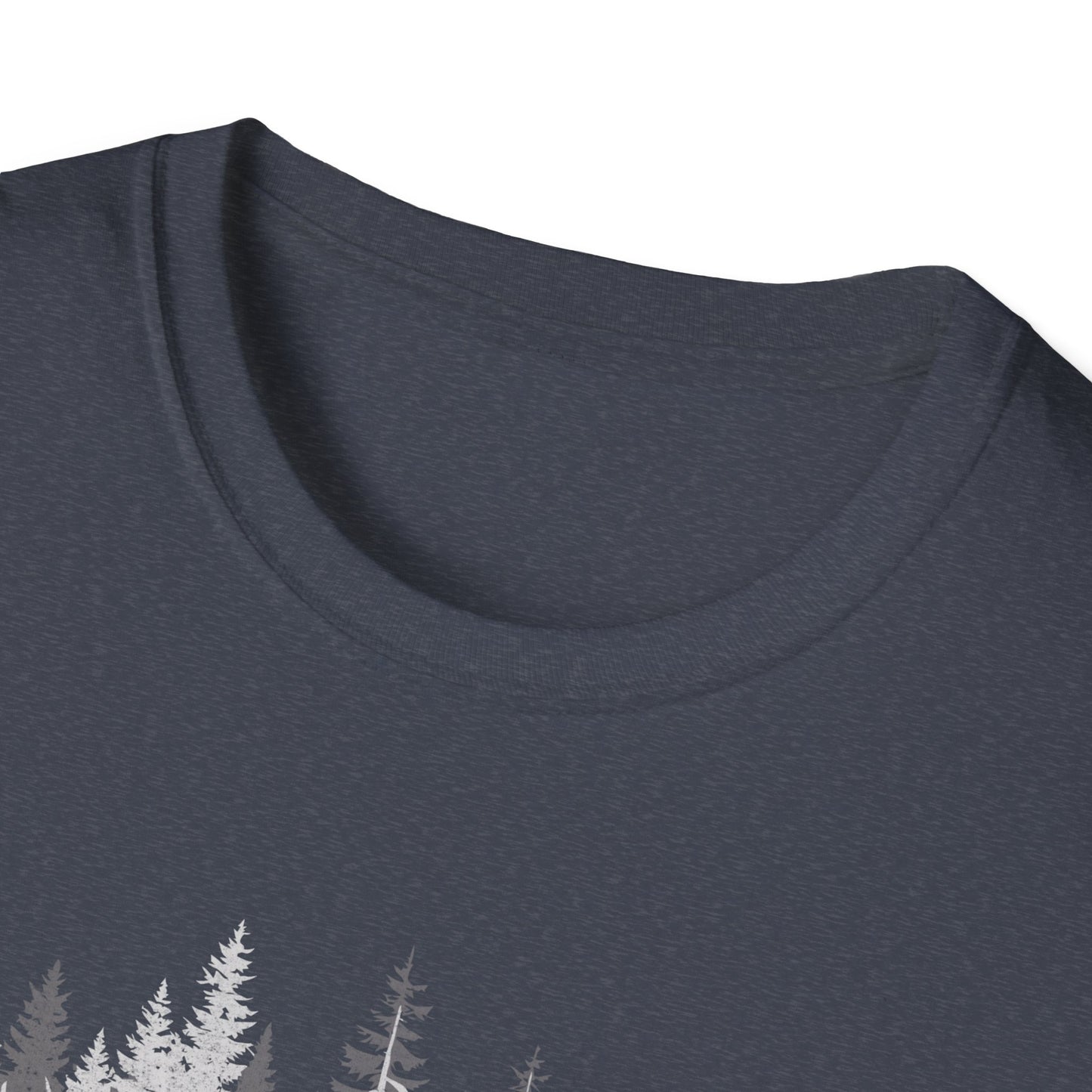 Retro Vintage Bear trees Outdoor Forest T-Shirt