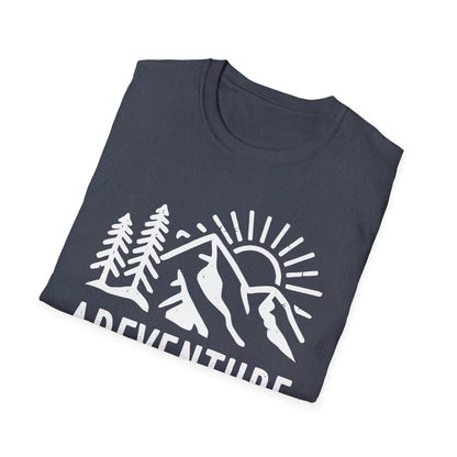 Adeventure Awaits outdoor V2 T-Shirt