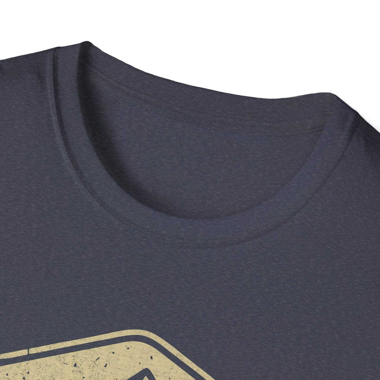 Adeventure Awaits outdoor V5 T-Shirt
