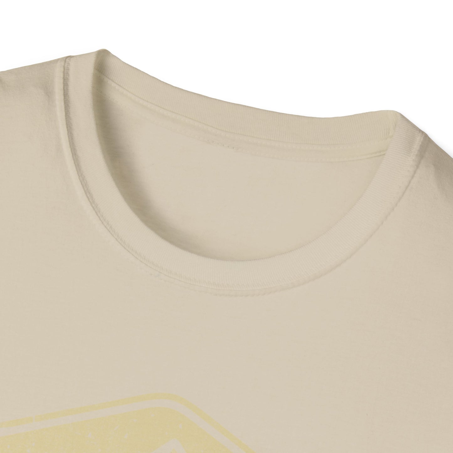 Adeventure Awaits outdoor V5 T-Shirt