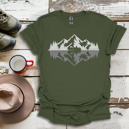 Mountains Art For outdoors hikers and nature lovers V1 T-Shirt