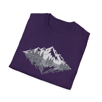 Mountains Art For outdoors hikers and nature lovers V2 T-Shirt