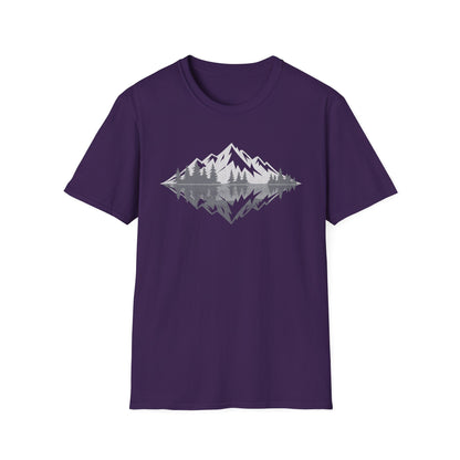 Mountains Art For outdoors hikers and nature lovers V2 T-Shirt