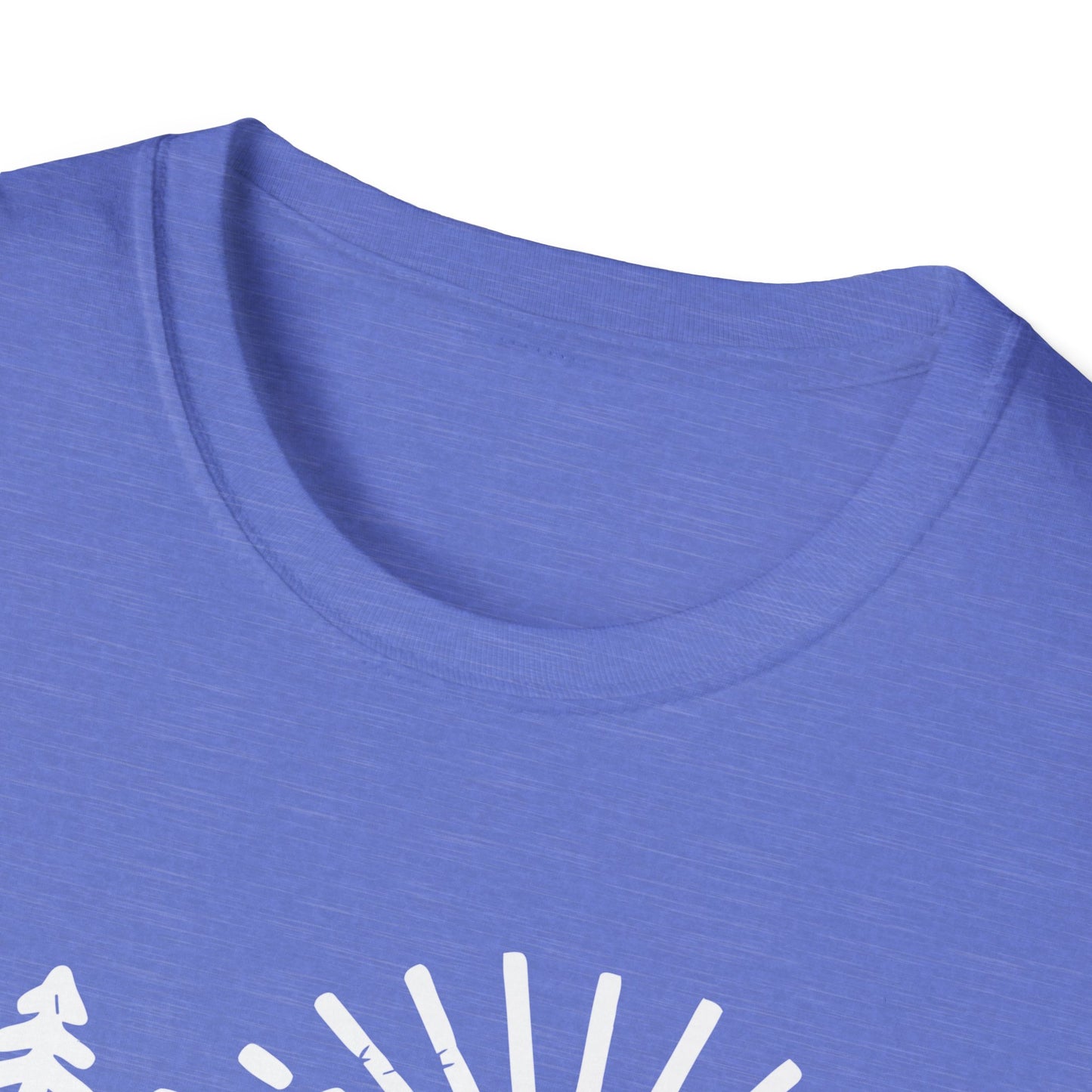 Adeventure Awaits outdoor V2 T-Shirt