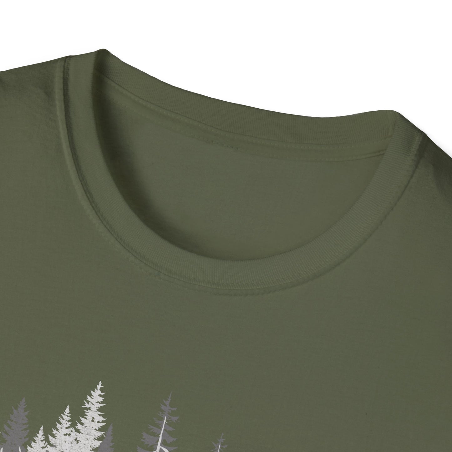 Retro Vintage Bear trees Outdoor Forest T-Shirt