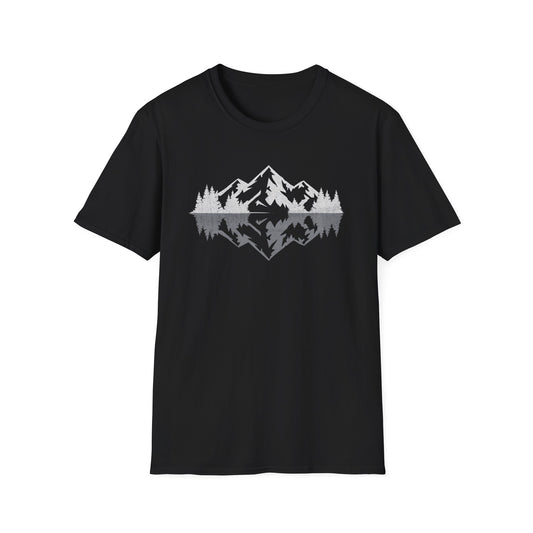 Mountains Art For outdoors hikers and nature lovers V1 T-Shirt