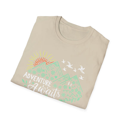 Adeventure Awaits outdoor V6 T-Shirt